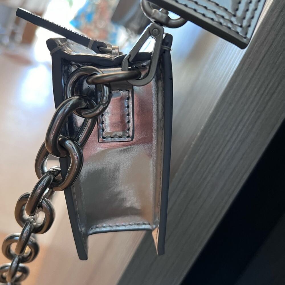 authentic NWT JACQUEMUS Le Ciuciu metallic silver leather shoulder bag PRISTINE - Picture 4 of 16